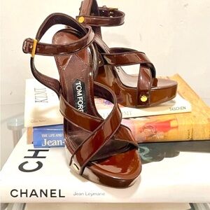Tom Ford Brown patent leather peep-toe platform sandals size 5.5. Like New!